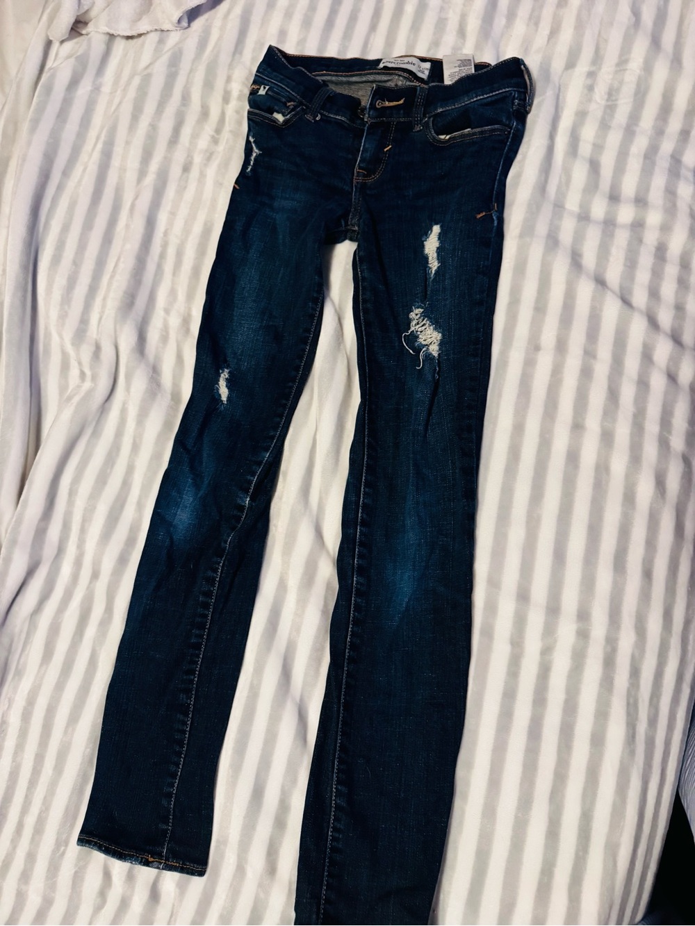 Abercrombie & Fitch Dark Blue Distressed Kids Skinny Jeans